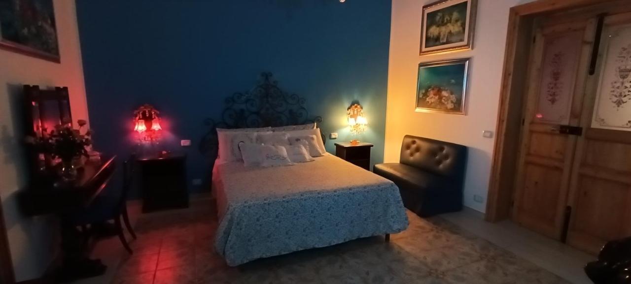 Amanda'S Suite Taranto Exterior photo